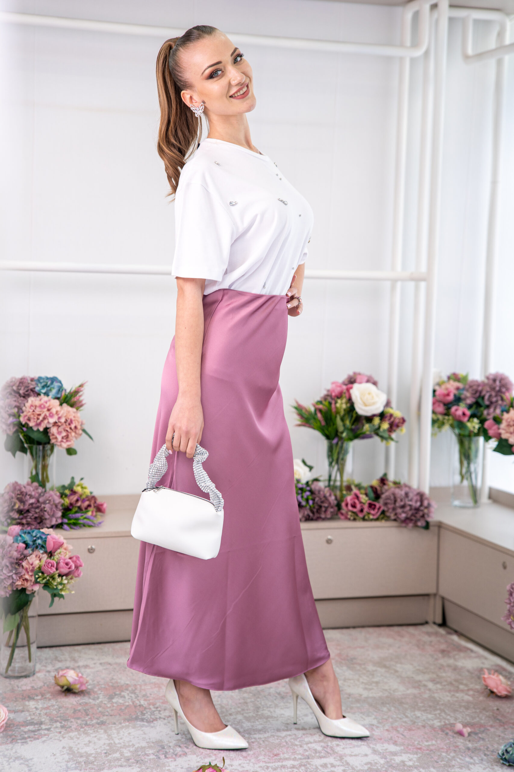 Пола “Satin Elegance”