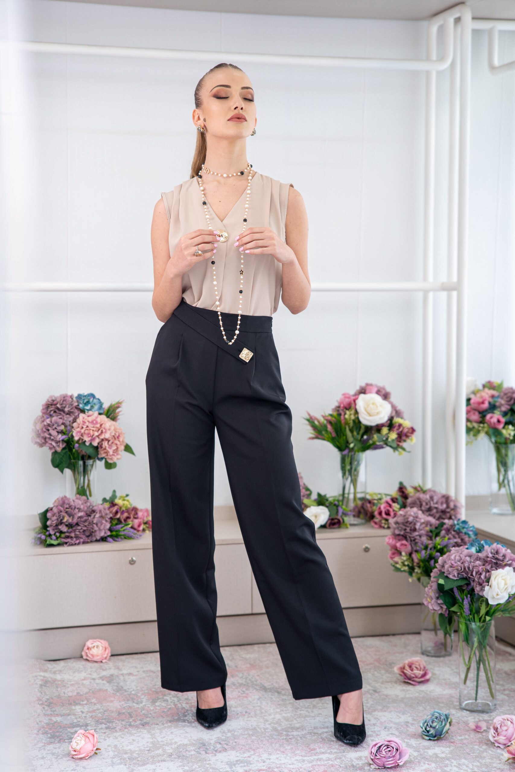 Черен панталон “Timeless Elegance”